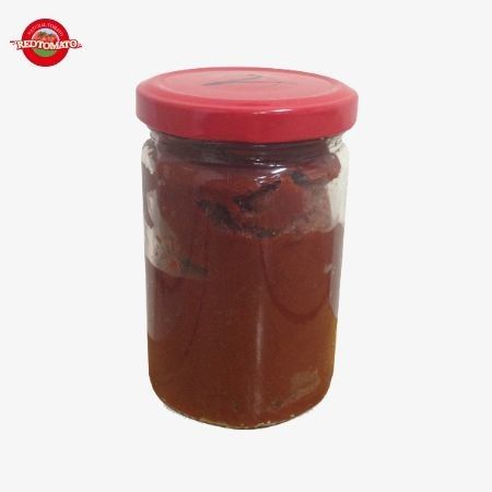 Garrafa de tomate doce e azedo pasta 250 ml sabor e cor naturais