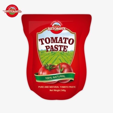 O saco contém 340 gramas de pasta de tomate doce e picante com uma pureza de 30% a 100%.