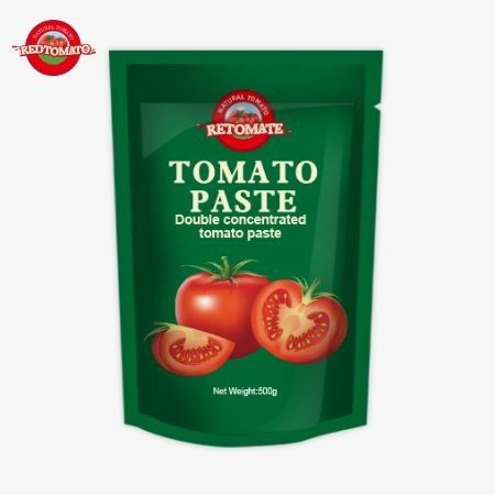O saco de pasta de tomate de 500g oferece uma embalagem conveniente, sabor rico e pureza variando de 30% a 100%.