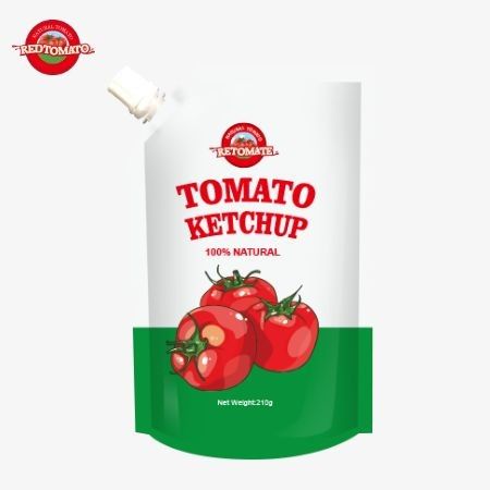 Fabrica de produção de sacolas de 210g de ketchup com sabor natural puro