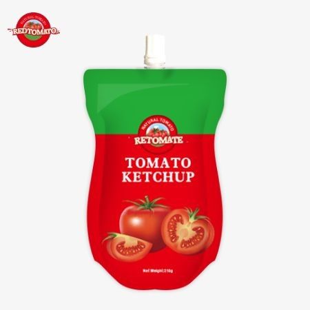 Fabricação de saquetes de ketchup de 210 gramas numa fábrica OEM com um sabor puro e natural