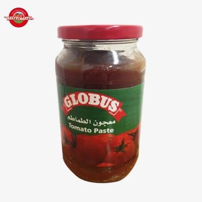 Tripla puré de tomate concentrado num frasco, 210 ml de pasta de tomate natural.