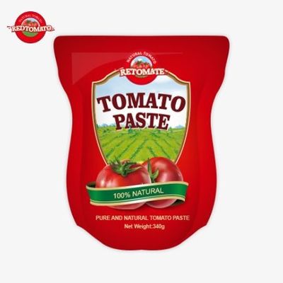 O saco contém 340 gramas de pasta de tomate doce e picante com uma pureza de 30% a 100%.